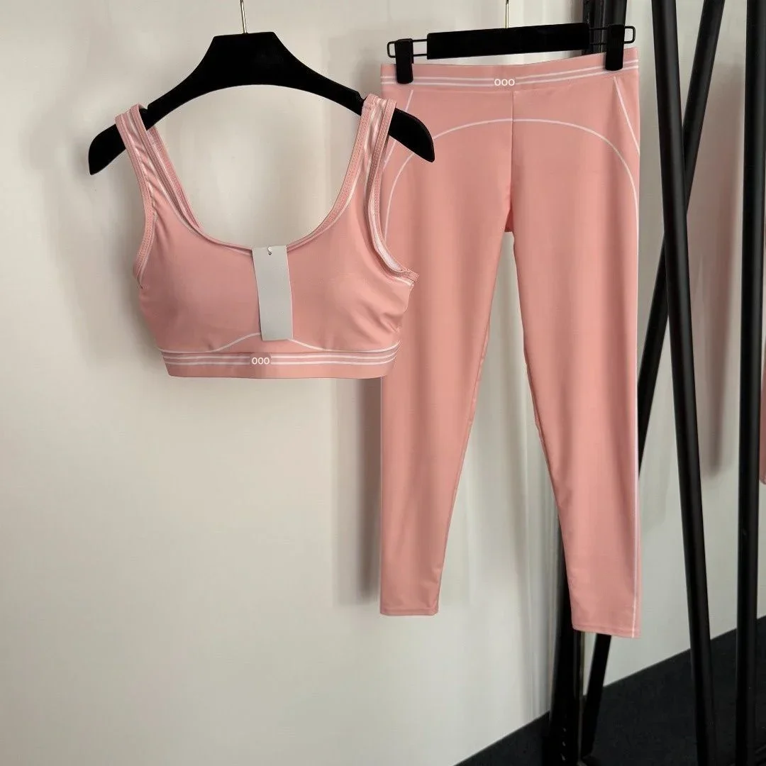Pilates Yoga Workout - Tank Top dan Celana Dua Potong